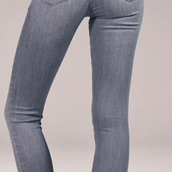 Abercrombie High Rise Jean - Picture 7 of 7